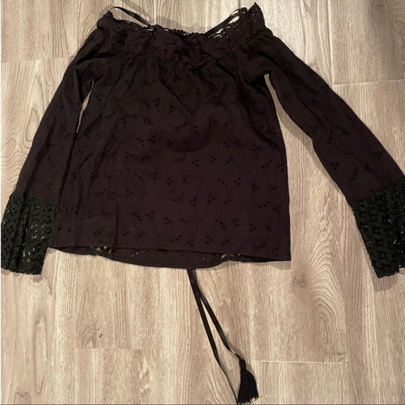 Le Chateau plaid skirt and black gem stone sandals, with 3 tops to match - Picture 14 of 16